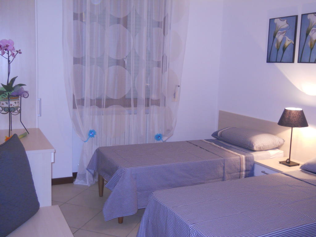 B&B Residenza Bianco Alle Grotte Di Castellana Castellana Grotte Δωμάτιο φωτογραφία