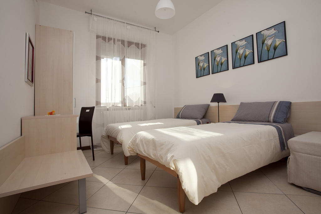 B&B Residenza Bianco Alle Grotte Di Castellana Castellana Grotte Δωμάτιο φωτογραφία